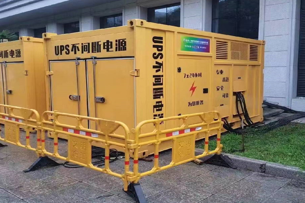 双清发电机租赁施工现场